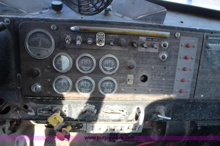 image for item D4065 1969 Kenworth tow truck