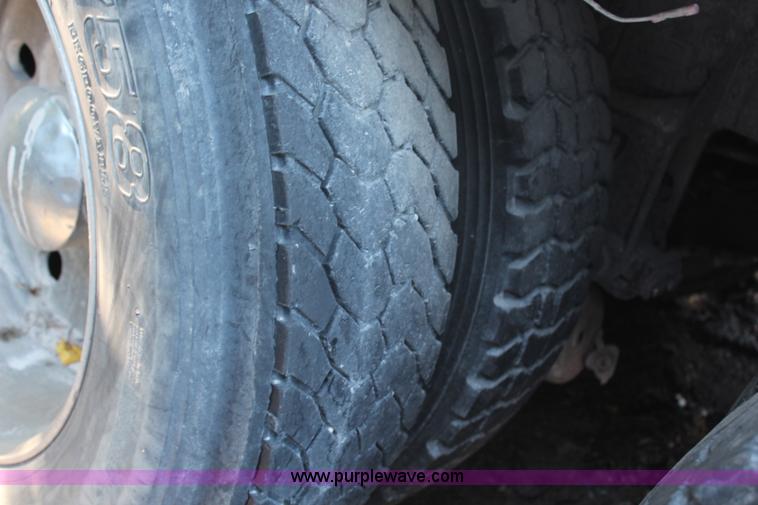 image for item D4065 1969 Kenworth tow truck