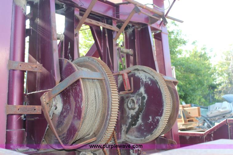 image for item D4065 1969 Kenworth tow truck