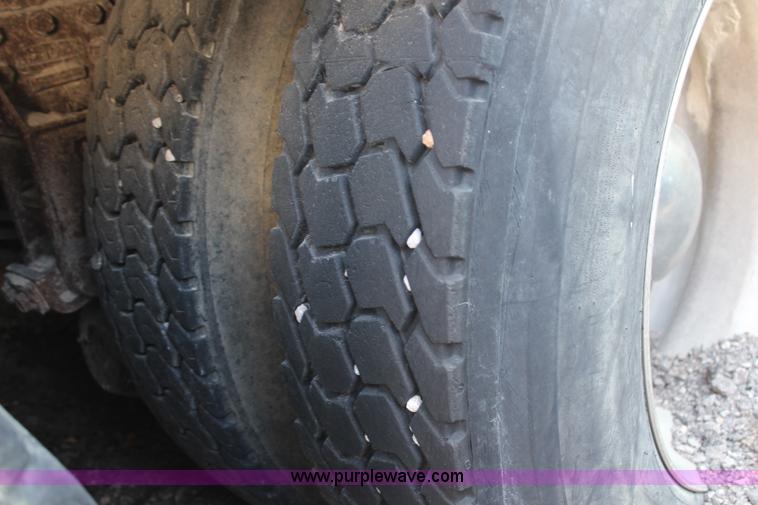 image for item D4065 1969 Kenworth tow truck