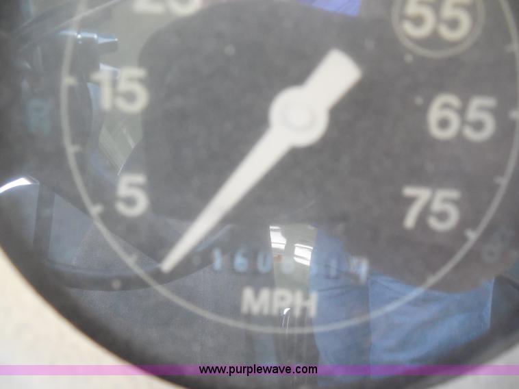 image for item D5976 1995 Ford Thomas B800 school bus