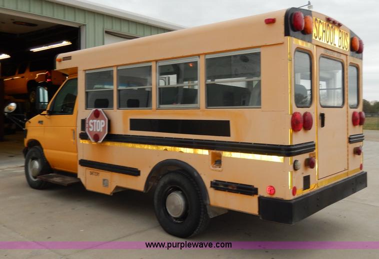 image for item D8120 1997 Ford Collins E350 school bus