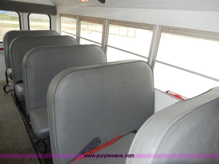 image for item D8120 1997 Ford Collins E350 school bus