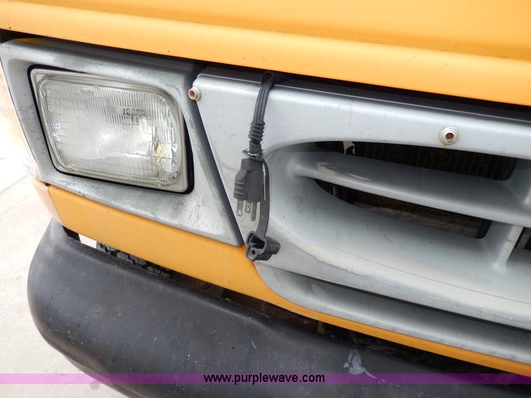 image for item D8120 1997 Ford Collins E350 school bus