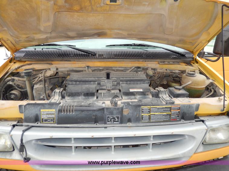 image for item D8120 1997 Ford Collins E350 school bus