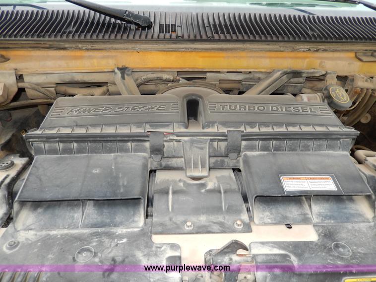 image for item D8120 1997 Ford Collins E350 school bus