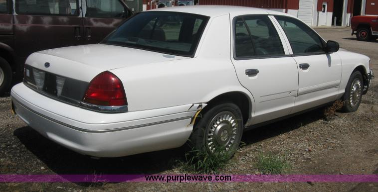 image for item D8473 1998 Ford Crown Victoria Police Interceptor