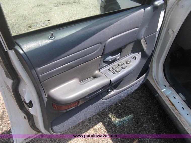 image for item D8473 1998 Ford Crown Victoria Police Interceptor