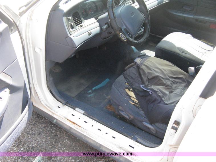 image for item D8473 1998 Ford Crown Victoria Police Interceptor