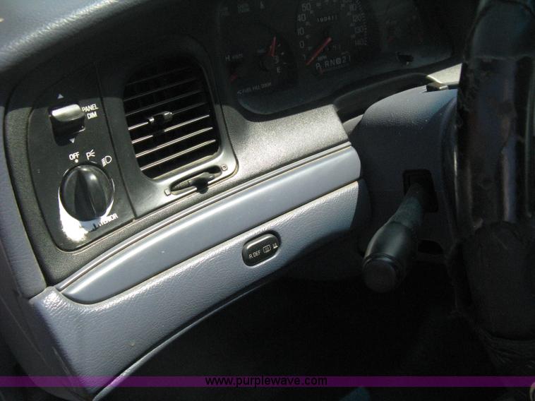 image for item D8473 1998 Ford Crown Victoria Police Interceptor