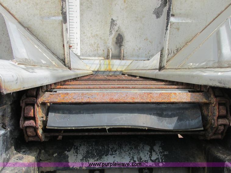 image for item E7290 1995 International 4900 dump truck