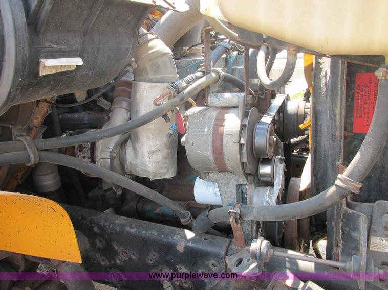 image for item E7291 1999 International 4900 dump truck