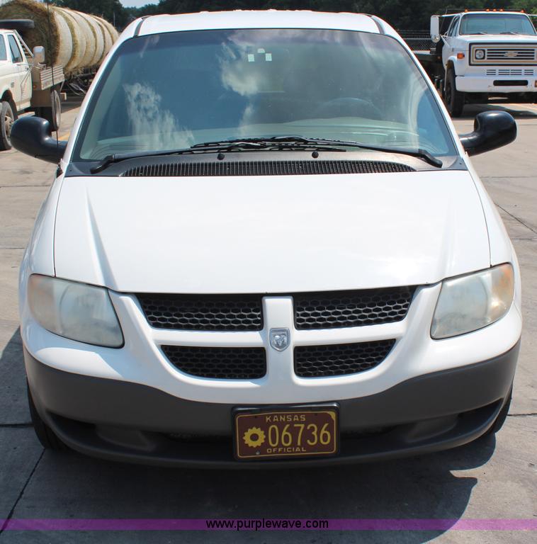 image for item G5203 2001 Dodge Caravan SE minivan