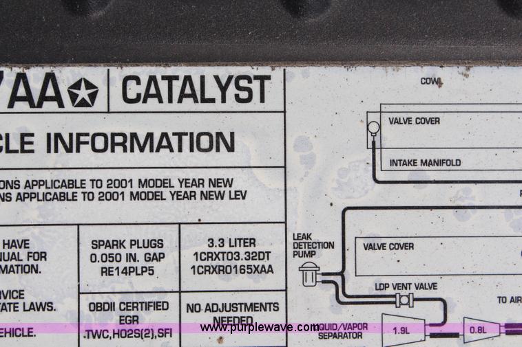 image for item G5203 2001 Dodge Caravan SE minivan