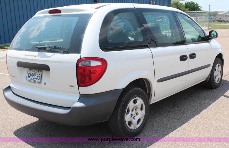 image for item G5226 2003 Dodge Caravan SE van