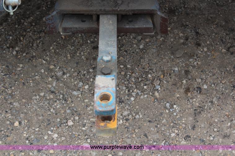 image for item G5234 1998 New Holland TS100 tractor