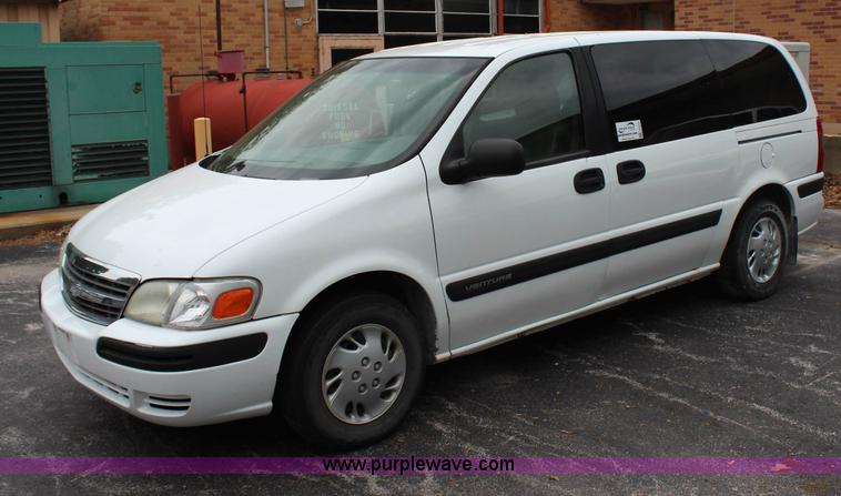 image for item G5243 2002 Chevrolet Venture minivan