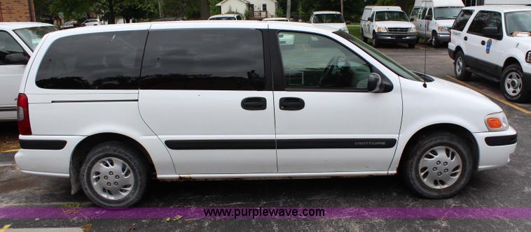 image for item G5243 2002 Chevrolet Venture minivan