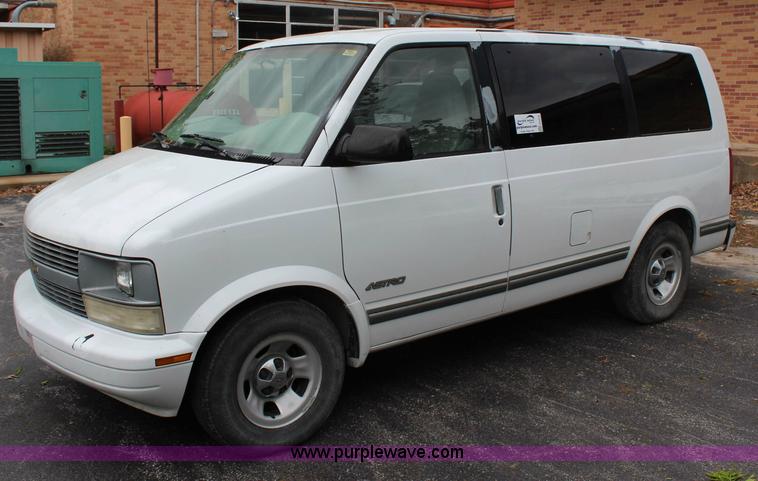 image for item G5276 1996 Chevrolet Astro van