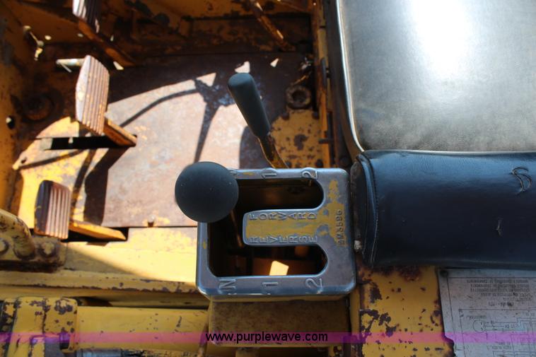 image for item G5293 1966 Caterpillar 955H track loader