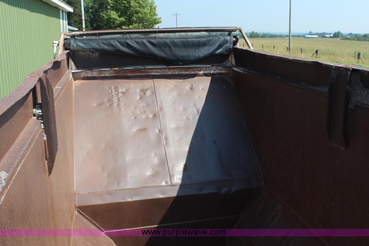 image for item G5294 1984 Ranch 27' belly dump trailer