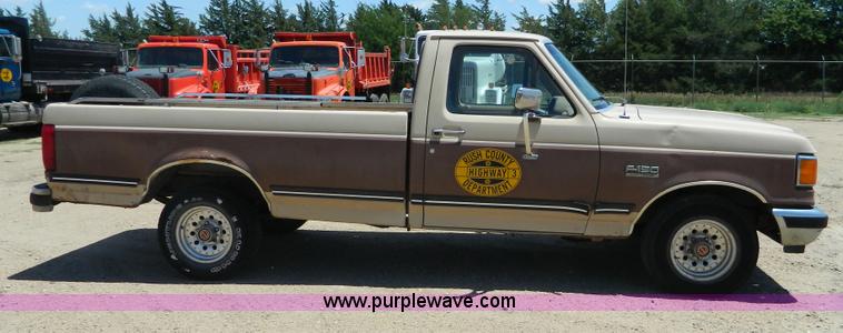 image for item G7912 1991 Ford F150 pickup truck