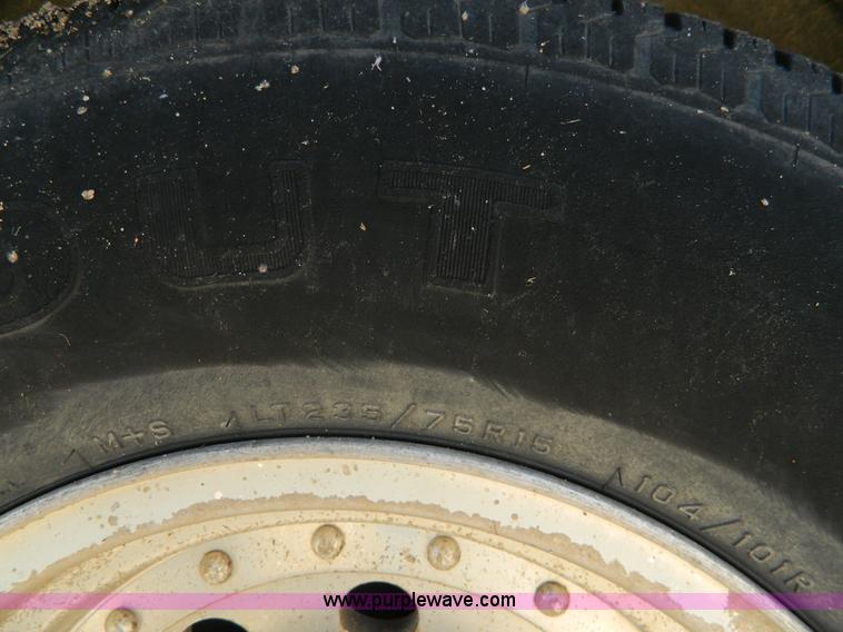 image for item G7912 1991 Ford F150 pickup truck