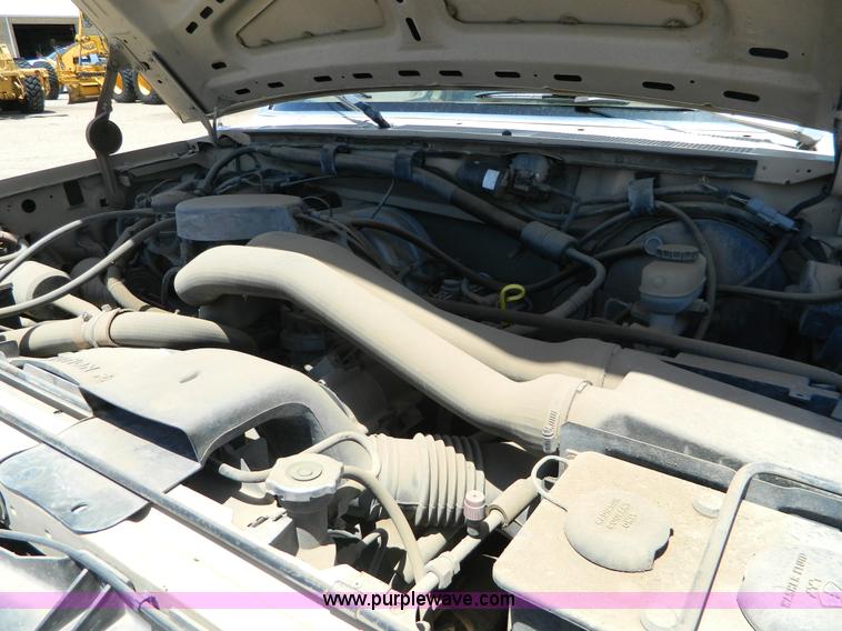 image for item G7912 1991 Ford F150 pickup truck