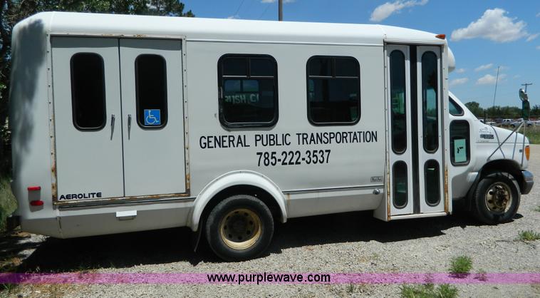 image for item G7913 1999 Ford F350 transit bus