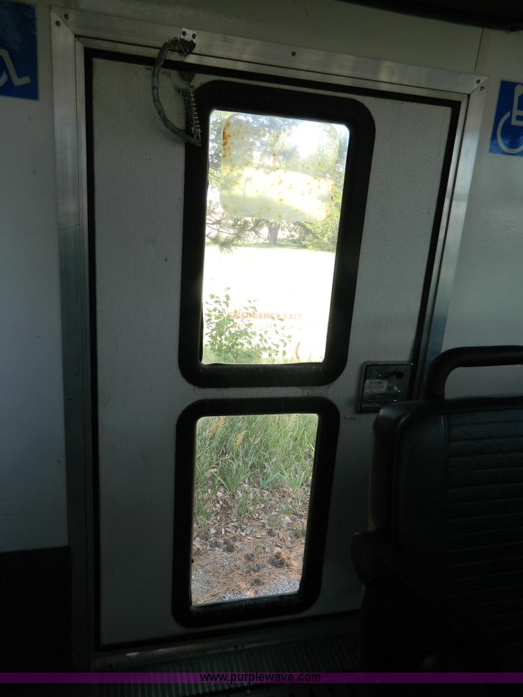 image for item G7913 1999 Ford F350 transit bus