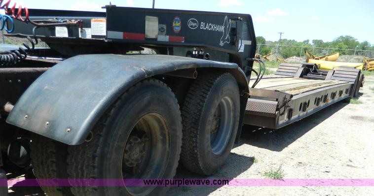 image for item G7918 1985 Ford 9000 truck