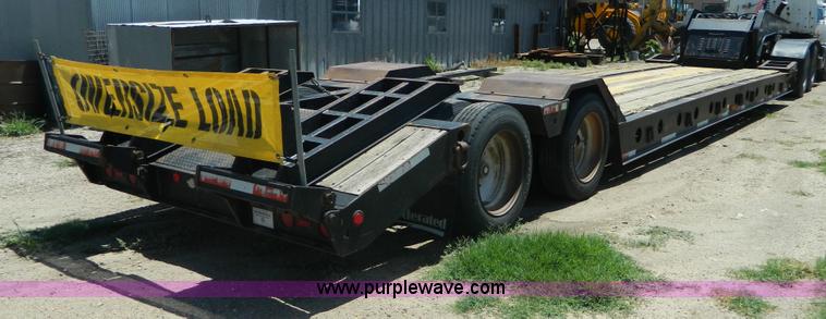 image for item G7919 1999 Etnyre Blackhawk 35 ton detachable trailer