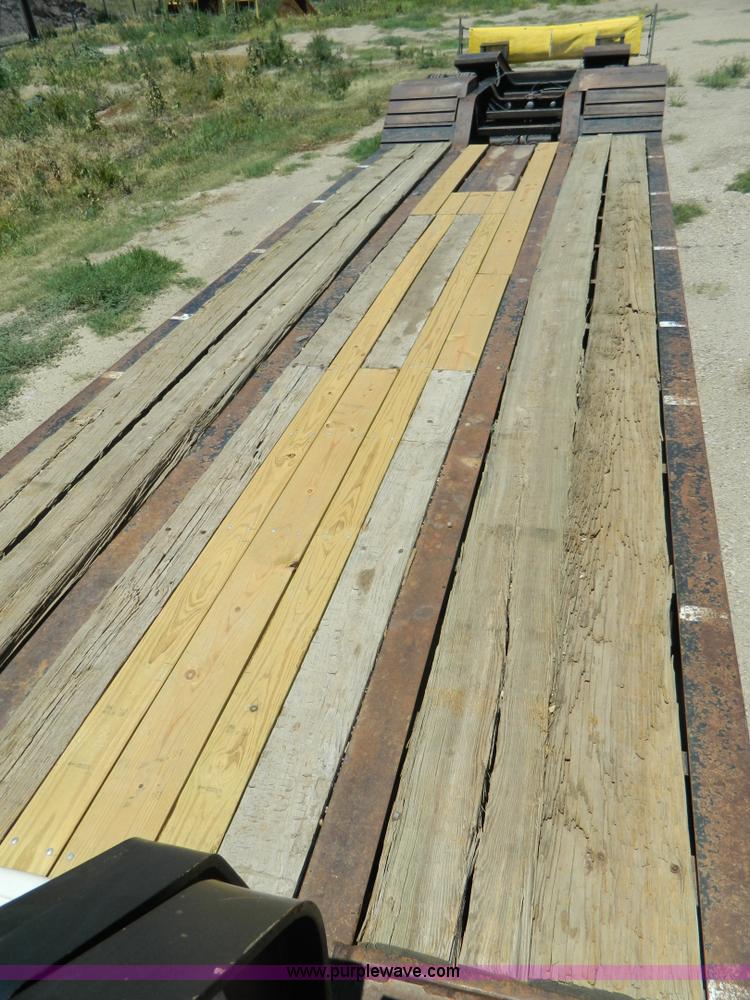 image for item G7919 1999 Etnyre Blackhawk 35 ton detachable trailer