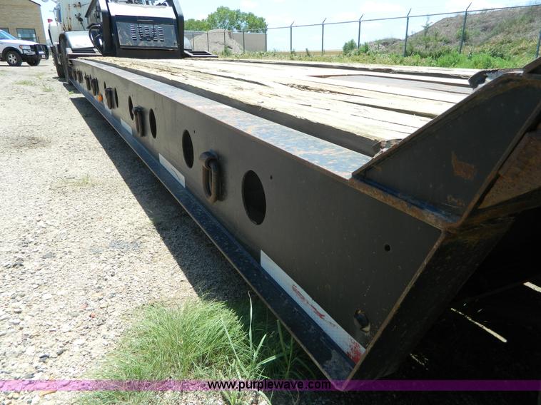 image for item G7919 1999 Etnyre Blackhawk 35 ton detachable trailer