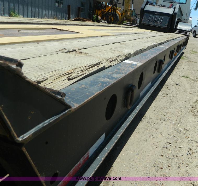 image for item G7919 1999 Etnyre Blackhawk 35 ton detachable trailer