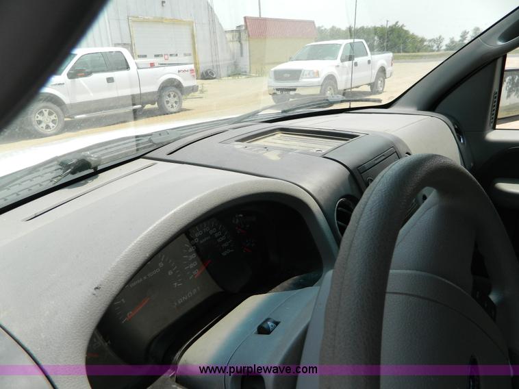 image for item G7922 2008 Ford F150 XLT SuperCrew pickup truck