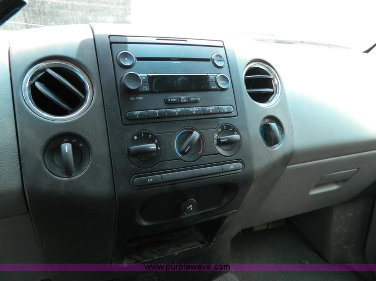 image for item G7922 2008 Ford F150 XLT SuperCrew pickup truck