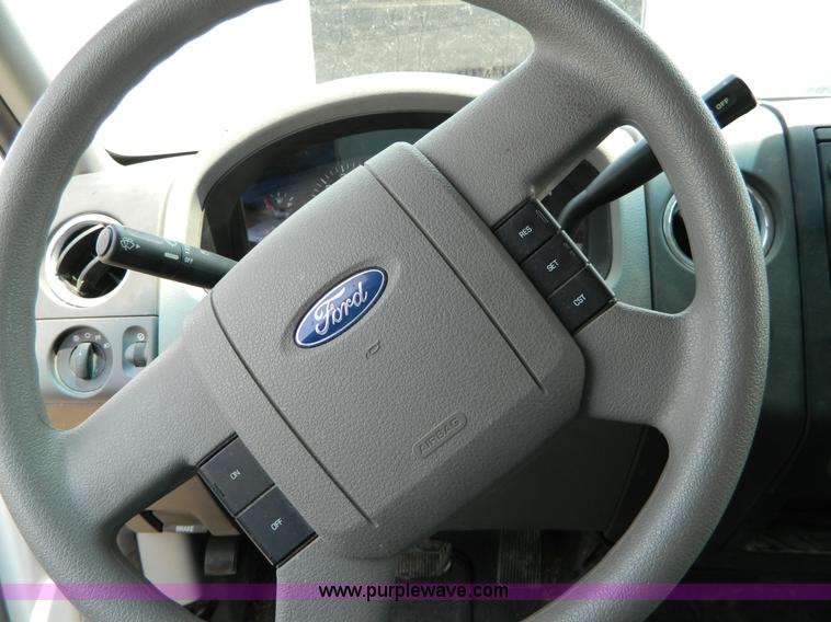 image for item G7922 2008 Ford F150 XLT SuperCrew pickup truck
