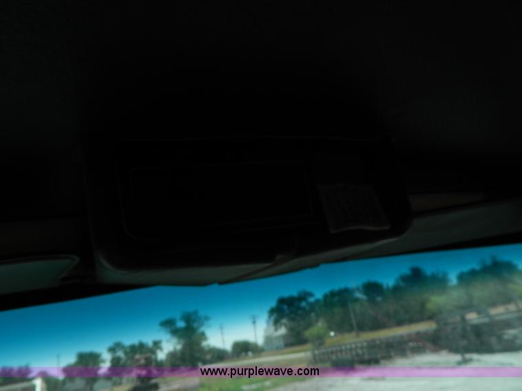 image for item G7928 1989 Ford L8000 dump truck