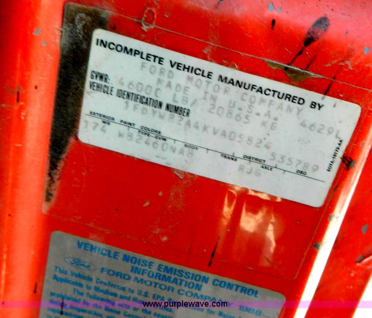 image for item G7928 1989 Ford L8000 dump truck