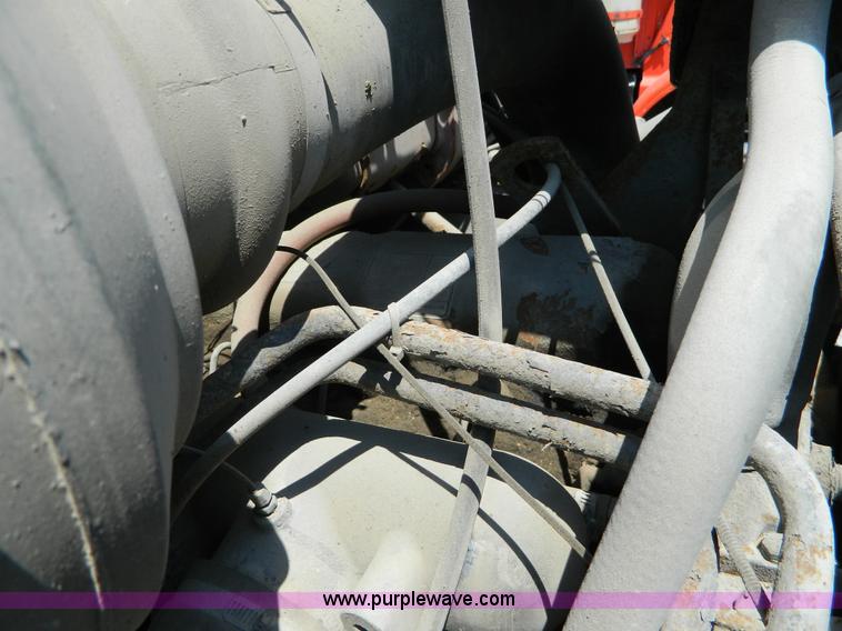 image for item G7928 1989 Ford L8000 dump truck