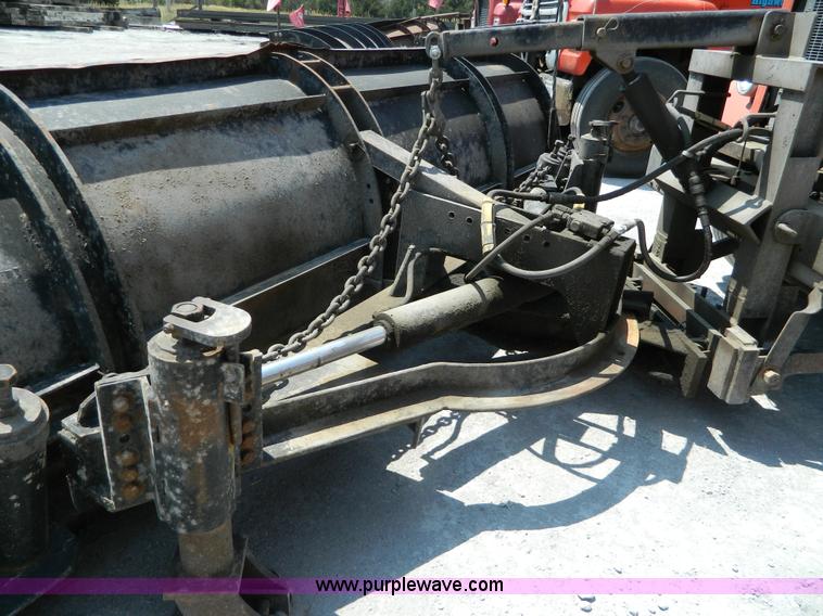 image for item G7929 1985 Peterbilt 349 dump truck