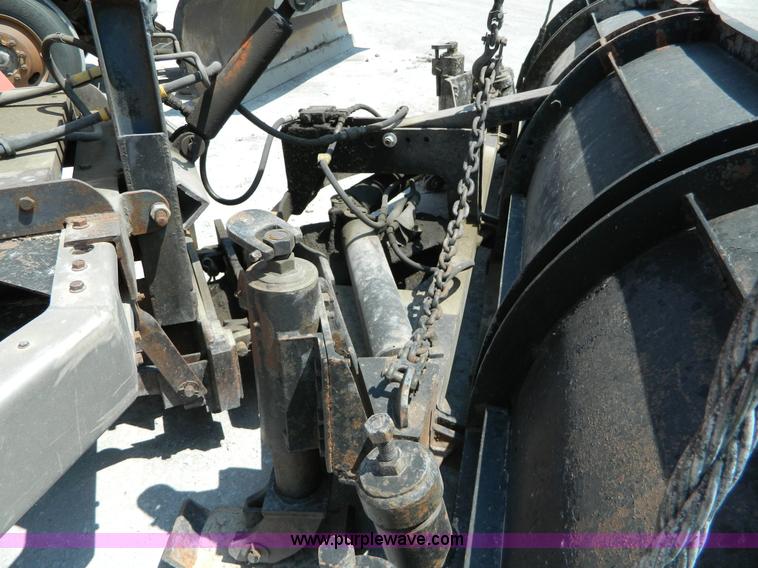 image for item G7929 1985 Peterbilt 349 dump truck