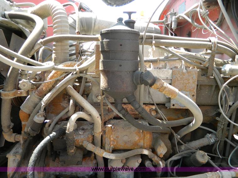 image for item G7929 1985 Peterbilt 349 dump truck