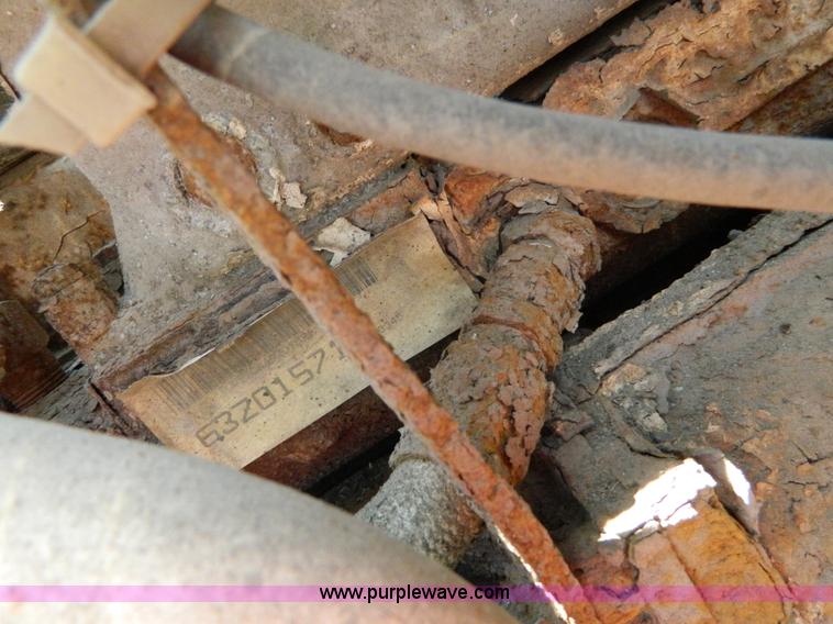 image for item G7929 1985 Peterbilt 349 dump truck