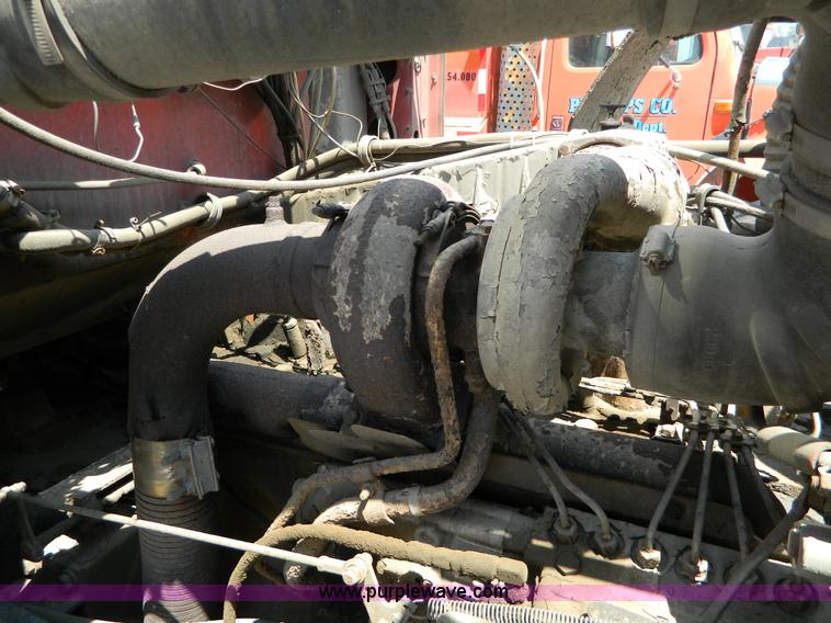 image for item G7929 1985 Peterbilt 349 dump truck