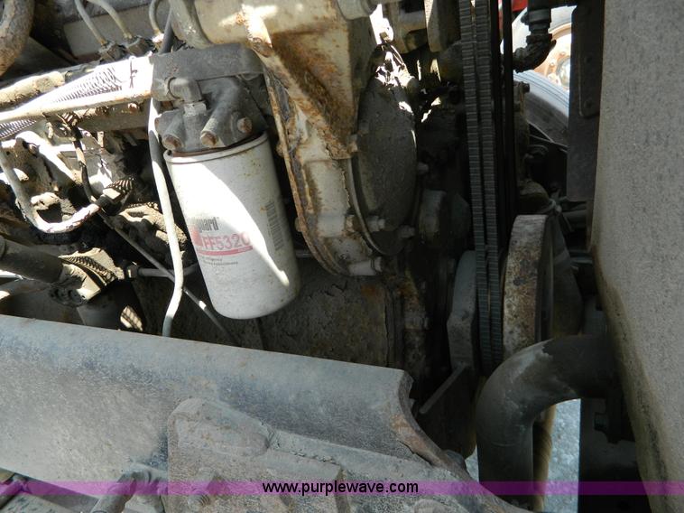 image for item G7929 1985 Peterbilt 349 dump truck