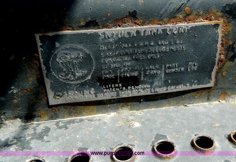 image for item G7930 1991 International 4900 dump truck