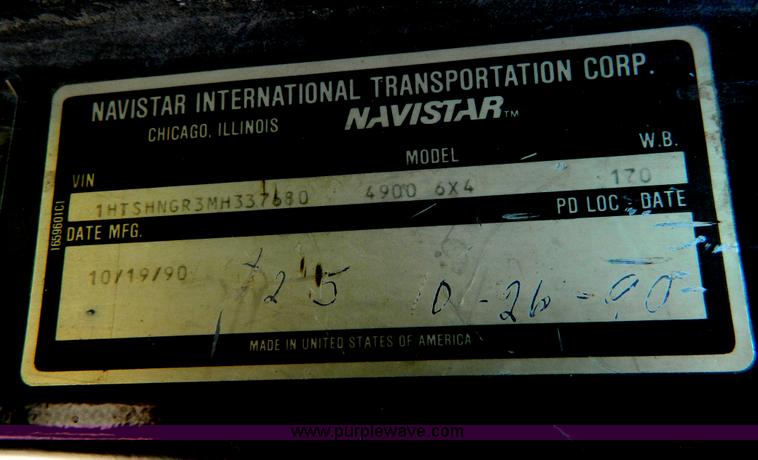 image for item G7930 1991 International 4900 dump truck