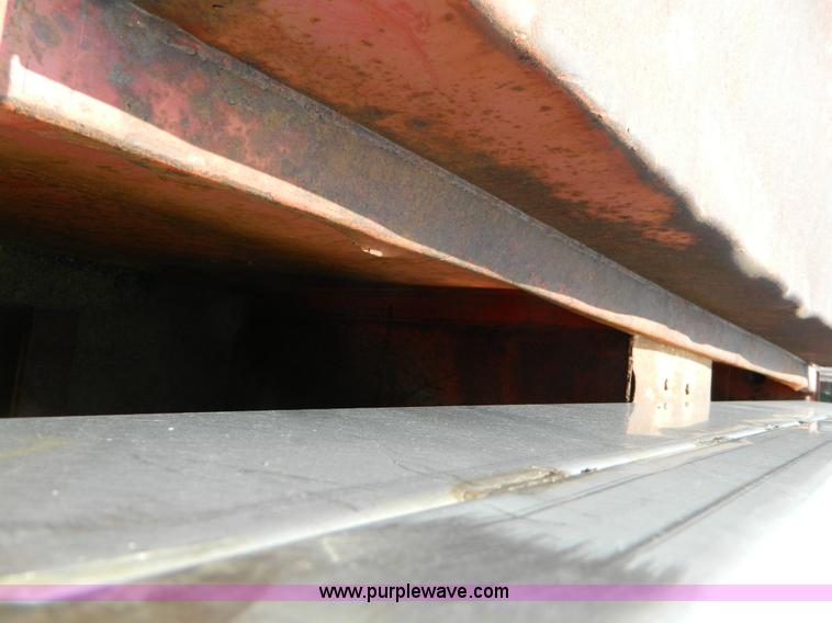 image for item G7930 1991 International 4900 dump truck